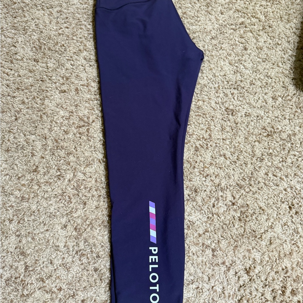 Peloton Leggings in Deep purple